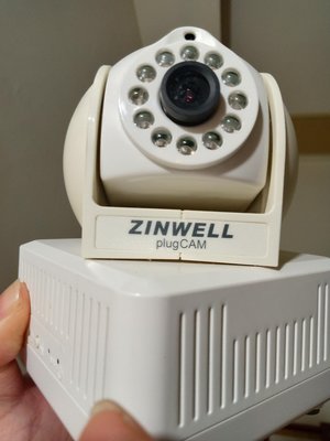 大媽桂二手屋，Zinwell 兆赫 PlugCAM 網路攝影機，型號：PCQ-500，居家監控，靠網路電力線傳輸訊號