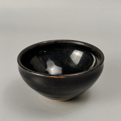 。菊陶造日本油滴天目盞。油滴天目釉茶碗。未使用品，