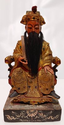 台灣古董神像，魯班仙師，樟木雕 ，尺寸八吋八 ，百年老件 ，老體，眸子有神深邃如淵，持文公尺