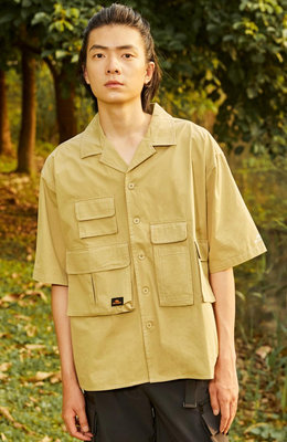 潮牌 wildmeet 多口袋 寬鬆版 outdoor 戶外 工裝 襯衫 (卡其色）