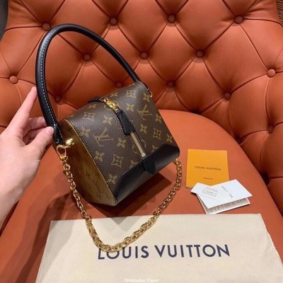 二手Louis Vuitton LV Square bag 骰子包 M43589金色鏈條