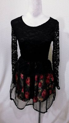 全新❤╮X-LING 黑色漂亮紗網透膚蕾絲配紅玫瑰洋裝造型上衣