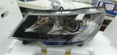 Skoda 2009年~2012年 SUPERB  魚眼大燈總成 原廠代工件