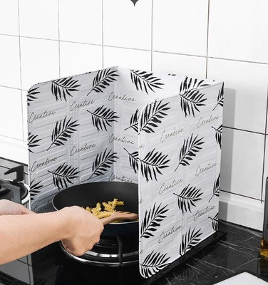 【夠尚3C數碼】北歐廚房鋁箔擋油板瓦斯爐隔熱板家用炒菜防油濺擋板鋁膜隔油板