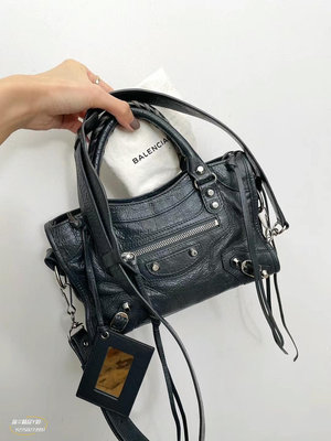 BALENCIAGA 300295 黑色 銀扣 Mini City bag 機車包 單肩包 專櫃真品 折扣價