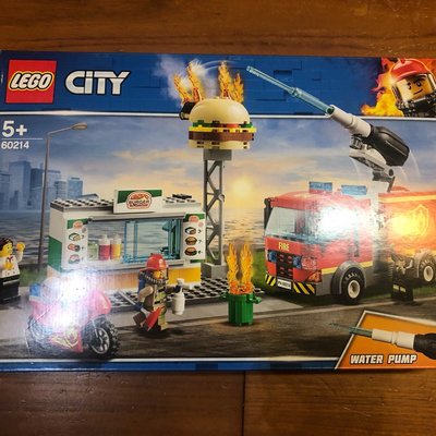 正版 現貨 樂高 LEGO 60214 CITY 城市系列 漢堡店 消防救援 積木玩具 個人收藏 盒況極度在意者勿下標