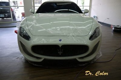 Dr. Color 玩色專業汽車包膜 Maserati GranTurismo 細紋自體修復犀牛皮_引擎蓋/前保桿/前葉