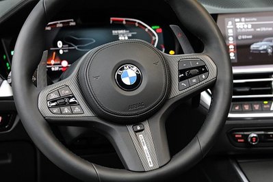 【歐德精品】德國原廠BMW M Performance 碳纖維方向盤飾蓋 碳纖維方向盤飾板G20 G21 G22 G23