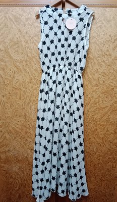 全新 【唯美良品】YOCO 黑白後露背雪紡洋裝 ~ W729-6361 S.