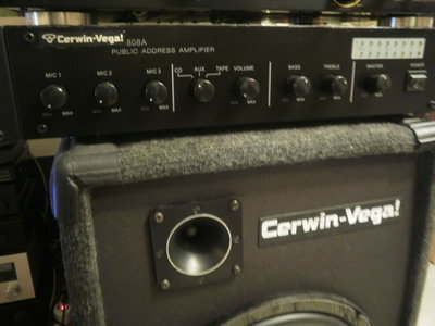 (老高音箱) 美國大地震 cerwin-vega V12 專用PA/唱歌/演講 擴大機 可同時使用三支麥克風