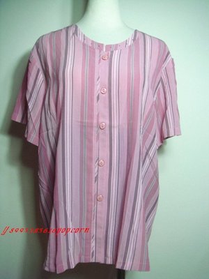短袖粉紅色條紋貼鑽領口中大尺碼上衣休閒襯衫