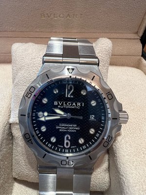 Bvlgari Scuba diver 42mm大錶徑自動上鍊潛水錶，未拆錶節未使用未戴，天文台認證Bulgari DP42BSSDSD，盒單文件俱全