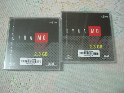 全新品Fujitsu 2.3GB DYNA MO光碟片，共2片 MADE IN JAPAN 【B38】