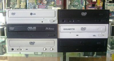 《麥番天》 DVD光碟機$200 , DVD燒錄機$300