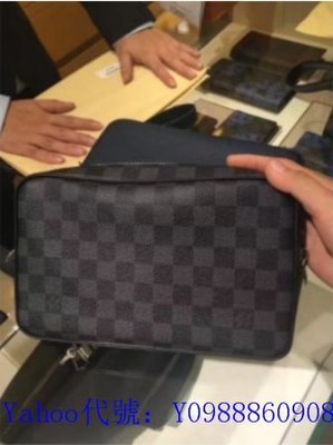 里昂二手正品  Louis Vuitton LV路易威登KASAI經典灰棋盤格鑲飾皮革時尚休閒拉鏈手拿包N41664