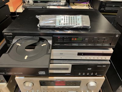 老楊音響 二手PHILIPS CD482 4號玻璃磁浮旋轉頭 CD播放器 附遙控器新品 品相尚佳良品