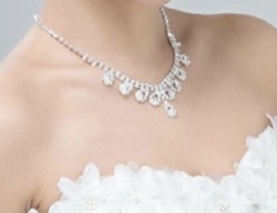 ❣️台灣出貨❣️項鍊+耳環套組 耳夾/耳針 時尚水滴造型 水鑽飾品 歐美風新娘 搭皇冠很美
