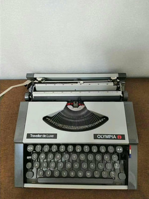 老式復古進口德國奧林匹亞OLYMPIA機械金屬英文打字機可正
