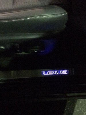 車庫小舖 日本原廠 LEXUS NX200T NX30H 內門 迎賓踏板 白冷光 藍冷光
