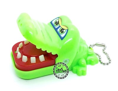 ♈叮叮♈ 台灣現貨 咬手鱷魚 手機鏈 咬人鱷魚 掛鏈 咬手 小鱷魚 玩具 夜市 娃娃機 29元
