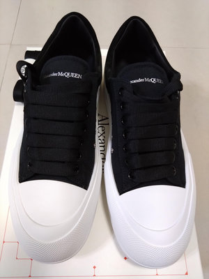 ALEXANDER MCQUEEN 黑色帆布鞋 IT42/UK8 全新