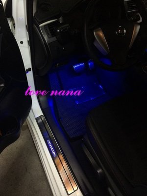 [[娜娜汽車]] 日產 i tiida 專用 LED藍光不銹鋼迎賓踏板