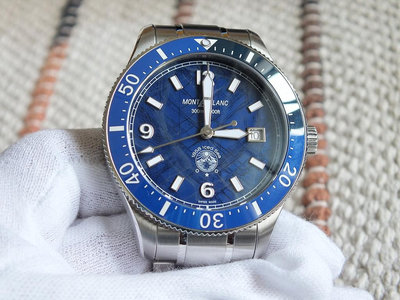 墨水世家~~ 萬寶龍 Montblanc 1858系列 Ice Sea藍色冰川潛水錶（二手美品)