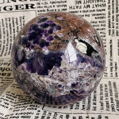 C235天然紫水晶球擺夢幻紫色水晶居家飾品，原石打磨，隨手一 水晶 擺件 原石【天下奇物】324