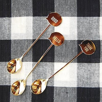 《齊洛瓦鄉村風雜貨》日本zakka雜貨 日本高桑金屬 對話框造型 咖啡攪拌湯匙 點心湯匙 小湯匙 （金色）