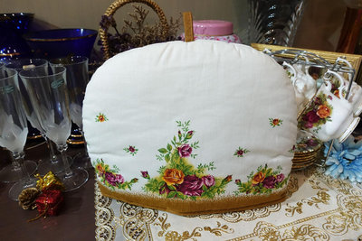 【Sunshine Antiques】Royal Albert - Old Country Roses Tea Cozy