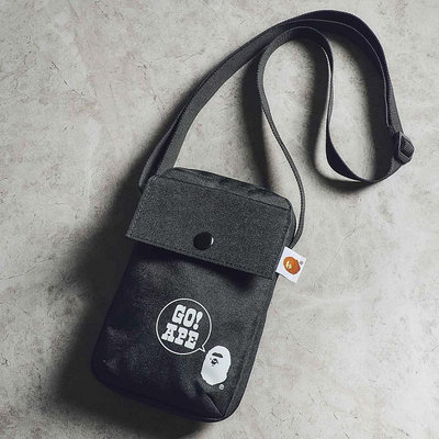 《瘋日雜》日本雜誌smart 潮牌 APE 猿人猴 單肩包  側背包 護照包 護照夾 斜背包手機包 收納袋 錢包