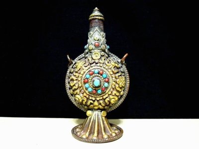 清朝西藏銅鎏金八吉祥鼻煙壺-法利堂-直購價158000元.保證真品