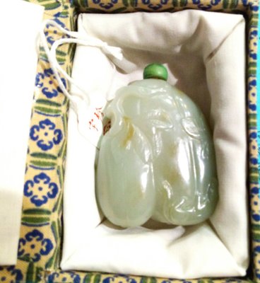 藏品出讓咬牙賠售轉現金清代 和闐青白玉鼻煙壺 來自國際知名拍賣場 lot302