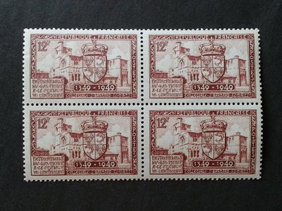 (C2503)法國1949年建築標誌郵票(四方連)1全