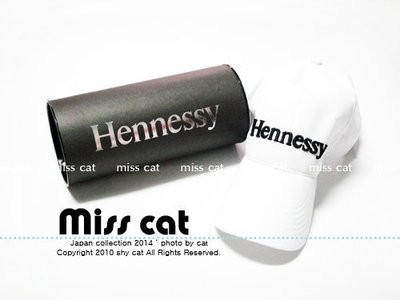 『Miss Cat 貓小姐』＊ Hennessy V.S.O.P 軒尼詩 白色鴨舌帽 (精美桶裝)