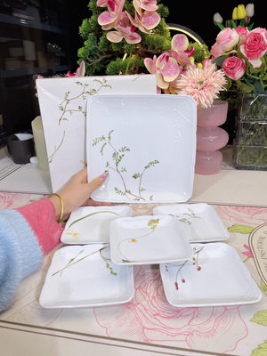 日本鳴海Narumi里花歷浮雕花卉四方大盤小碟套裝
