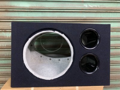 新竹湖口阿皓汽車音響： 售全新，12吋重低音壓克力空箱 有十顆