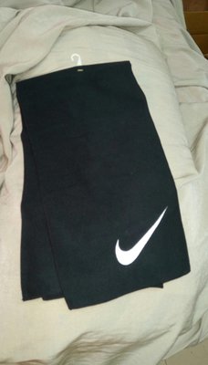 下殺！出清！！@ Nike圍巾 ,男女適用 長度156公分,寬度21.2公分, **完美主義者不要來!!