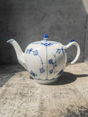 【Vintage中古】丹麥皇家哥本哈根半蕾絲手繪紅茶壺咖啡壺