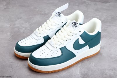 NIKE BY YOU AIR FORCE 1'07 LOW RETRO SP米白墨綠低筒運動板鞋 AQ2312-306