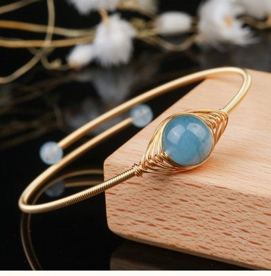 天然原石海藍寶手環鍍金繞線設計手鐲開口貴氣設計海藍寶石手飾品-爆款