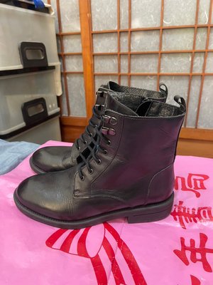 「 二手鞋 」 VIVENTY 女版皮革短靴 37號（黑）鐵2-5