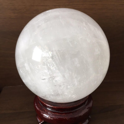天然冰洲石球擺件 白色方解石家居裝飾 球直徑約10.6cm重 水晶 擺件 原石【天下奇物】2765
