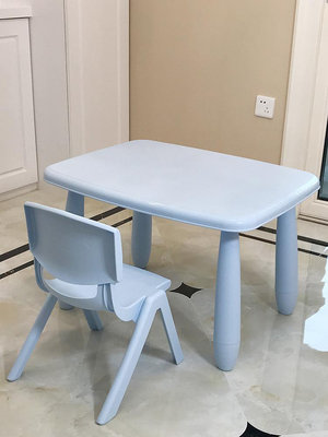 居家佳:幼兒園桌椅 塑料桌椅兒童學習桌游戲桌書桌 寶寶桌子卡通 長方桌 自行安裝