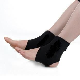 自發熱磁石保健型運動護踝套保暖消除疲勞買一送一優惠中