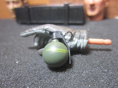 G2工兵裝備 ES特戰黑把款1/6球型手榴彈一顆 mini模型