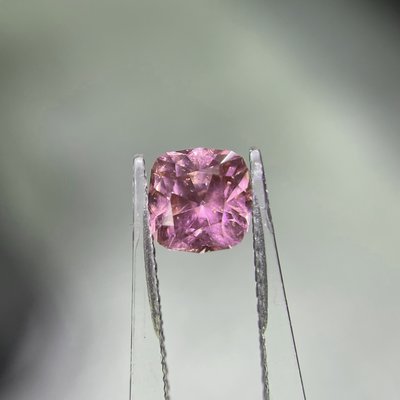 天然粉色剛玉(Pink Sapphire)裸石2.52ct [基隆克拉多色石Y拍]