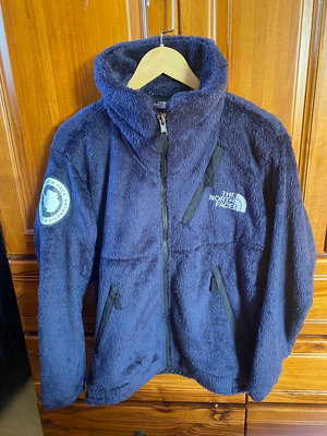 THE NORTH FACE TNF Antarctica Versa 刷毛外套 深藍色 NA61930