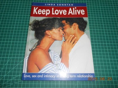 《 LINDA SONNTAG KEEP LOVE ALIVE》ISBN:0600576469【CS超聖文化2讚】