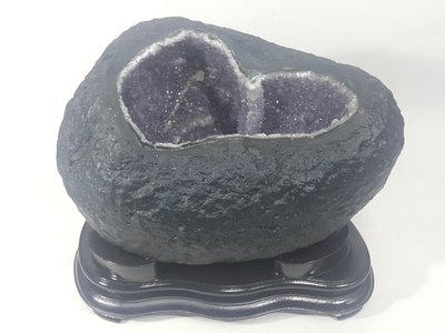 [銀九藝] 烏拉圭紫水晶 心型水晶洞 內含白水晶+方解石共生原礦 含座~14公斤